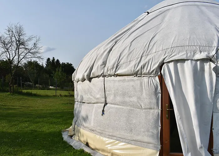 مكان تخييم Bakonyi