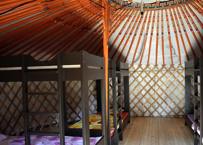 Bakonyi مكان تخييم